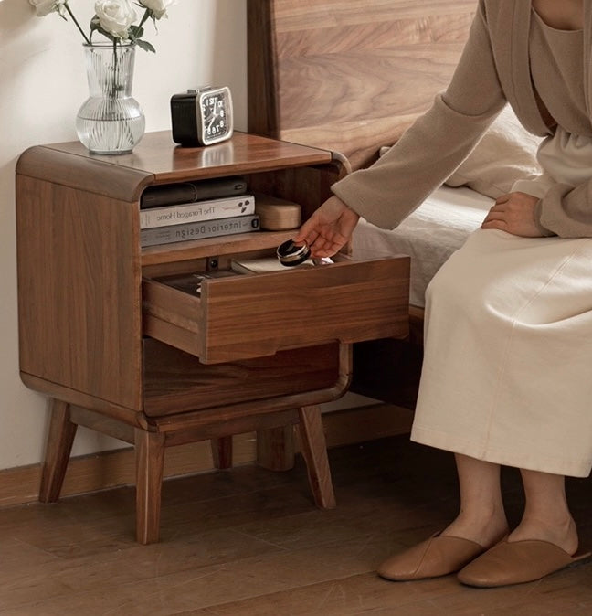 Kaido Nightstand in Walnut